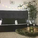 Apartamento Con Piscina