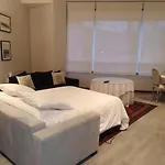 Apartamento Modernista con Garaje