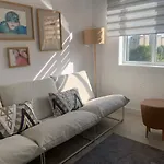 Grey House - Feel The Vibe