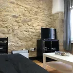 Hermoso apartamento en piedra en el casco vello