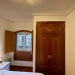 Habitacion Con Bano Privado En El Centro De Vigo - Casa Particular