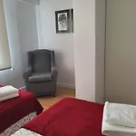 Atico Con Terraza