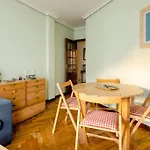 Apartamento Centro De Vigo Con Paking Gratuito