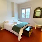 Piso Centrico Con Terraza Amplia Y Garaje