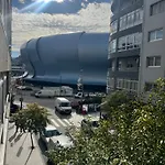 Habitacion Privada En Vigo, Cerca Del Parque Castrelos, A 5Min De La Playa, Apartamento Compartido
