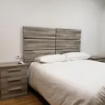 Cíes Suites García Barbón 73 - Flats with Hotel Services