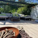 Casa De Los Cactus
