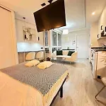 Amazing Suite, Center Vigo