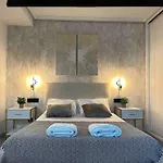 Amazing Suite, Center Vigo