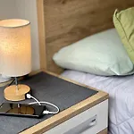 Piso Centrico, Garaje Incluido,Zona Vialia