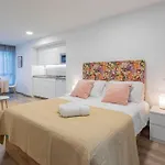 Lindo Estudio En El Centro