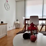 Acogedor, Con Garaje, Centrico.