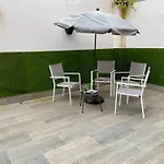Amplio Apartamento Con Terraza En Bouzas, Cerca De La Playa.