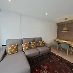 Tomas Paredes, Vigo, 3 Habitaciones