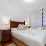 Encantador Piso Con Parking By Cabana Rentals