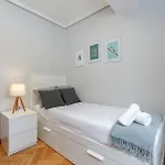 Acogedor Centrico En Vigo By Cabana Rentals