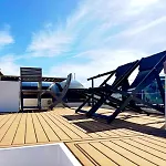Casa Flotante En El Puerto De Vigo - Different Charter