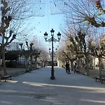 Apartamento antiguo de dos habitaciones