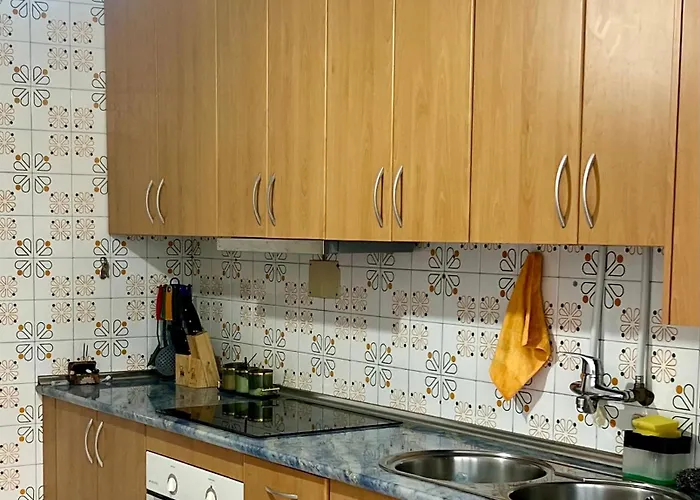 Habitacion Privada En Vigo, Cerca Del Parque Castrelos, A 5Min De La Playa, Apartamento Compartido