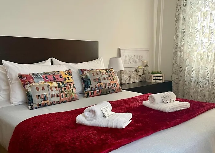 Carrerahouses Red