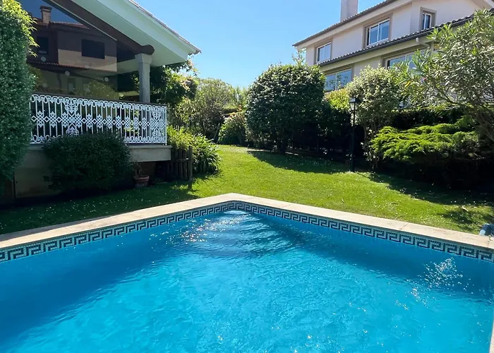 Exclusiva Casa Con Piscina En La Mejor Zona De Vigo