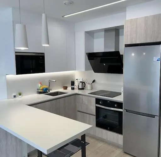 Seaview 2 - Sunset Suite Experience