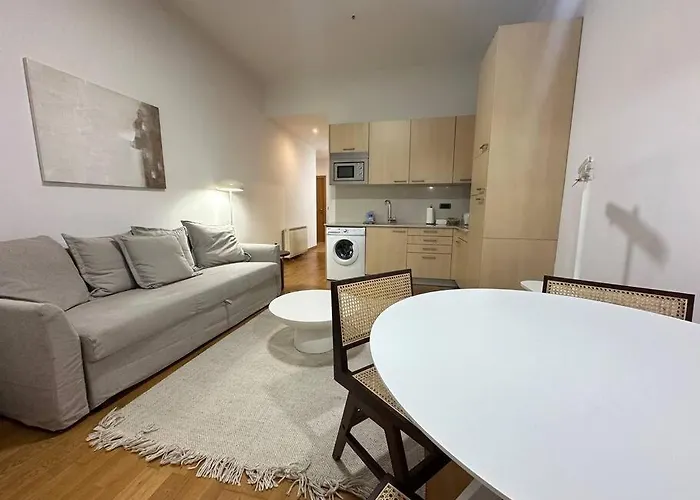 Puerta Del Sol, Piso Con Clase