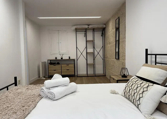 Centro Vigo Apartamento Reformado, Ave-Vialia - Muy Centrico 5Pax
