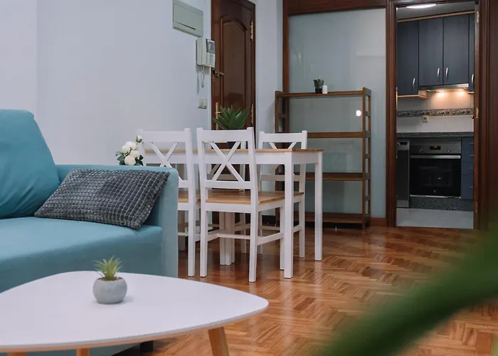 Centrico Y Acogedor En Vigo By Cabana Rentals