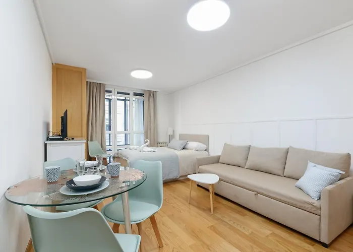 Centrico Y Acogedor By Cabana Rentals