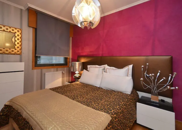 Premium Home Arenal Center-Parking