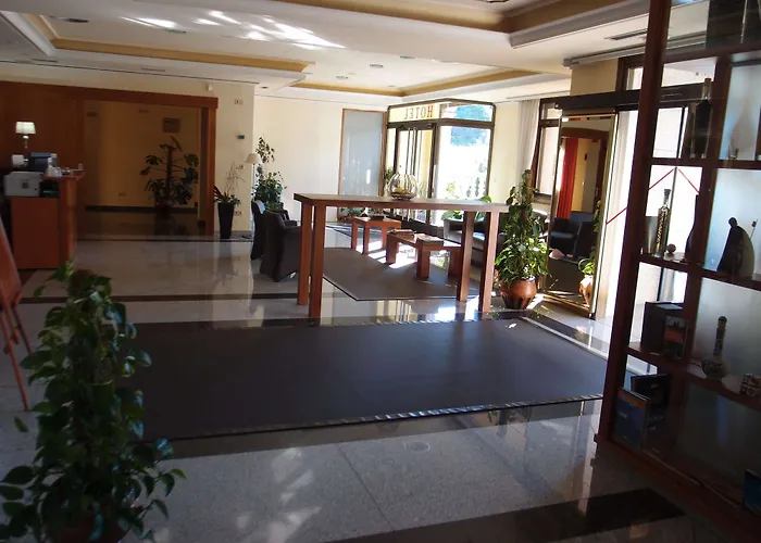 Hotel Avion