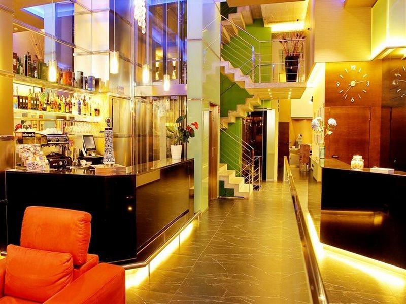 Agua De Mar Boutique