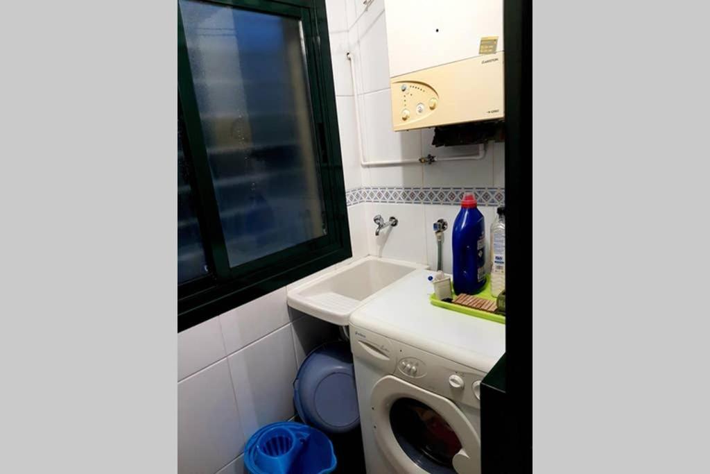 Completo Con Parking Privado Y Wifi En San Roque Apartment