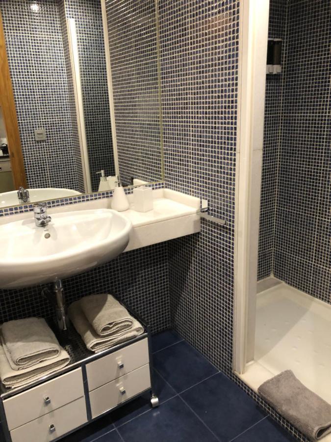 Contemporaneo Y Centrico Apartamento