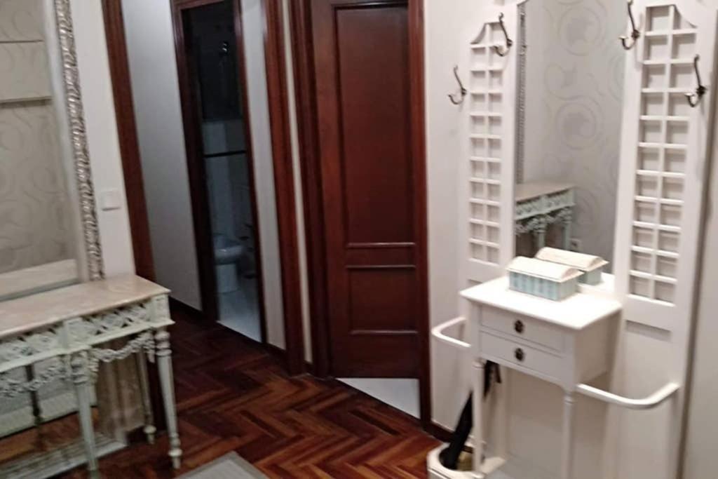 Apartamento Vivienda 3 Dormitorios Zona Balaídos-pza. América Vigo