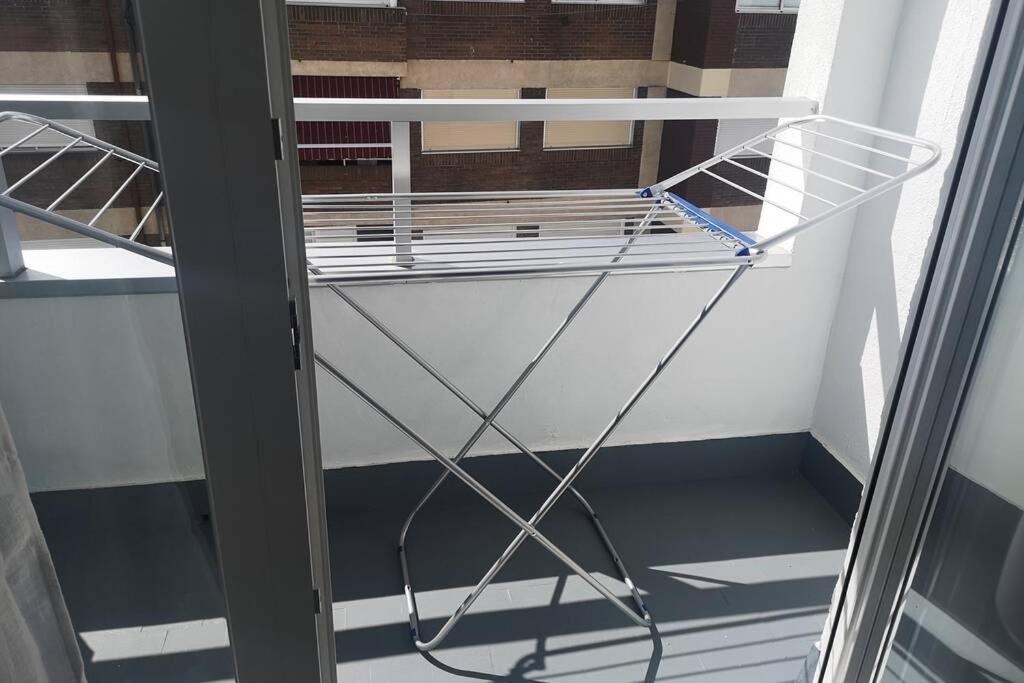 Piso Moderno Con Garaje En El Centro De * Vigo