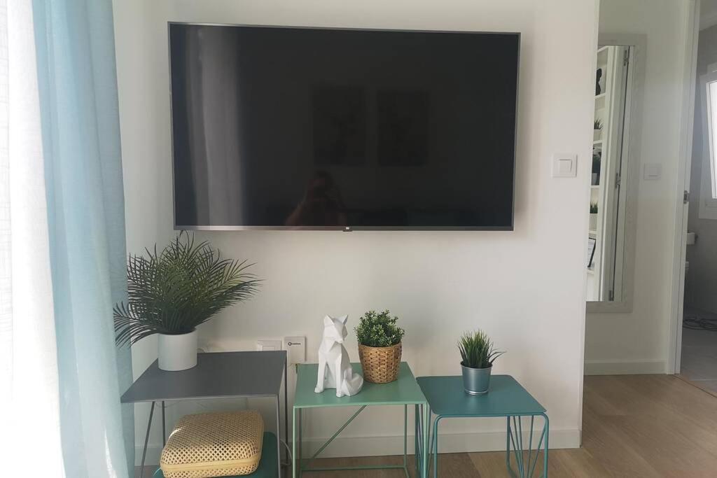Apartamento Piso Moderno Con Garaje En El Centro De