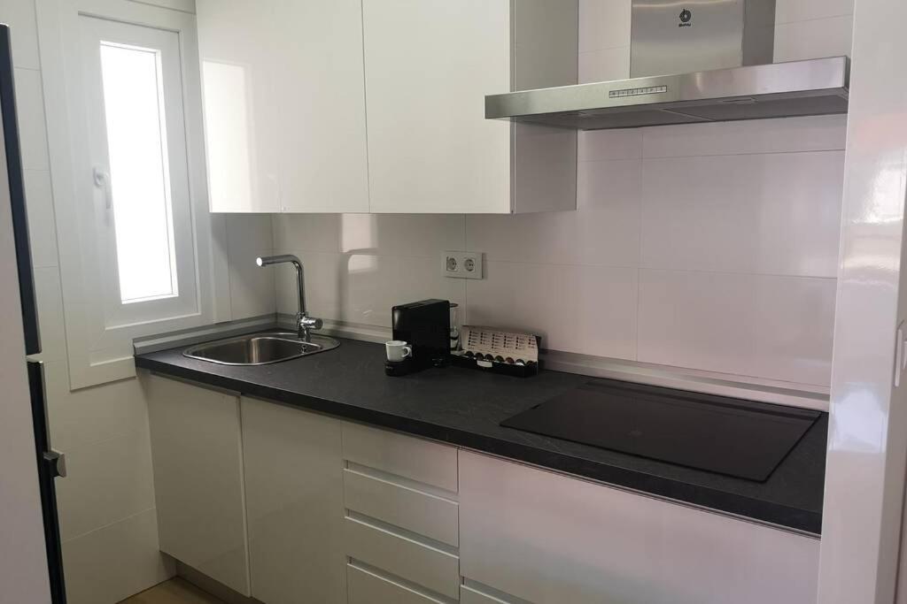 Apartamento Piso Moderno Con Garaje En El Centro De *