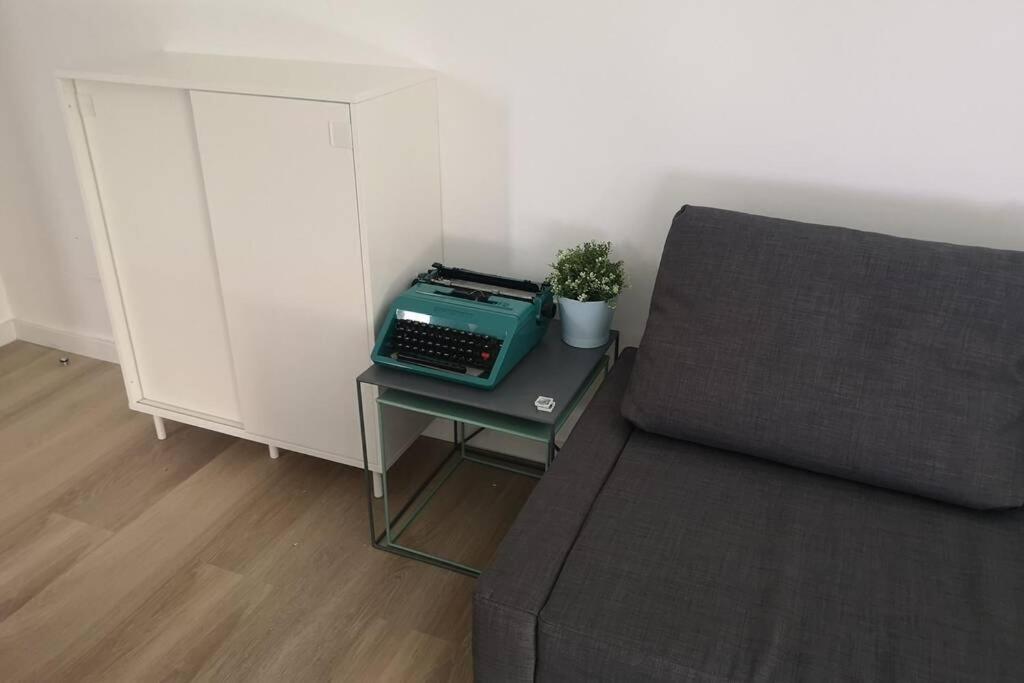 Apartamento Piso Moderno Con Garaje En El Centro De