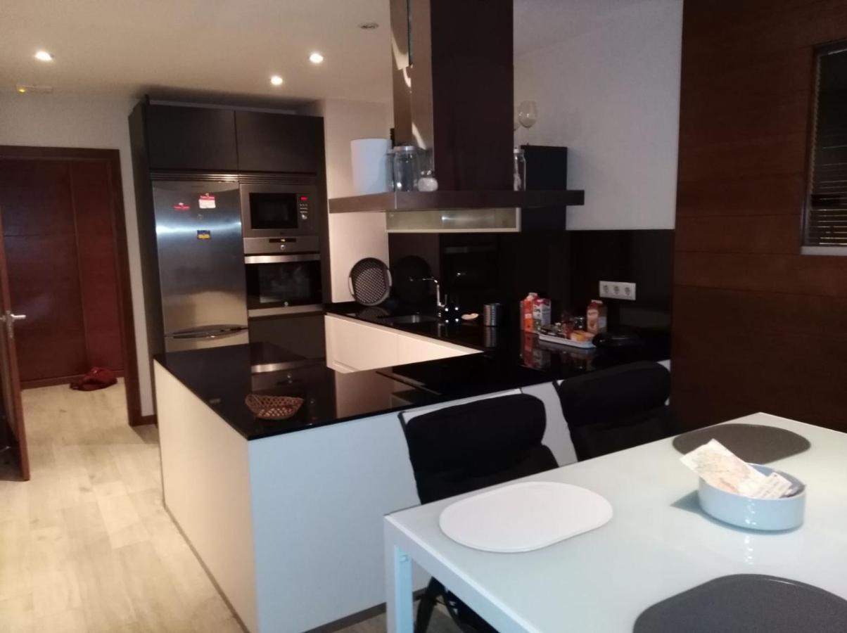 Apartamento Modernista Con Garaje