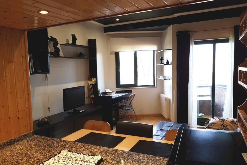 Apto. Reformado Primera Línea Playa De Samil, Apartamento