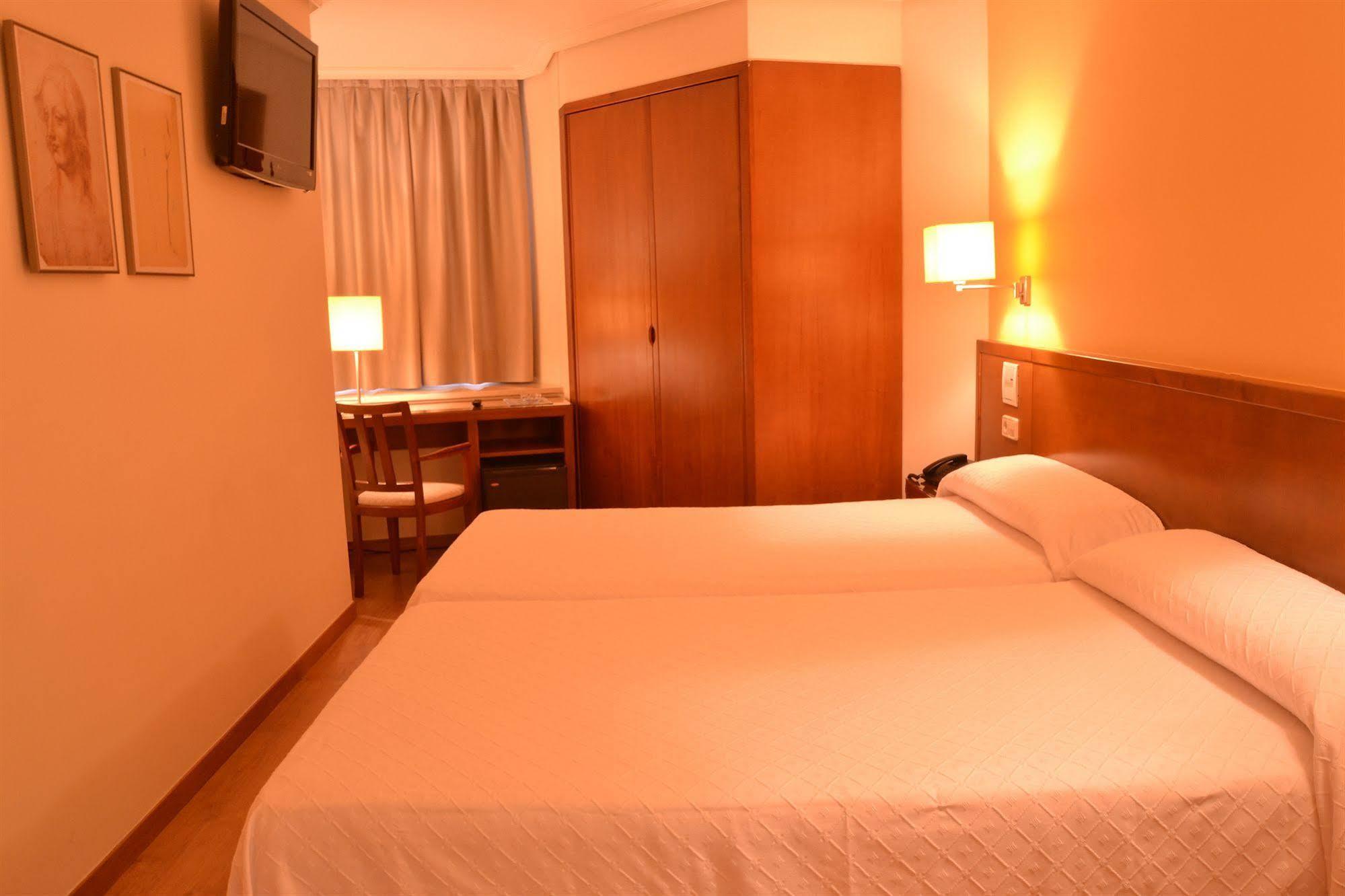 U Ogalia Hotel 2*