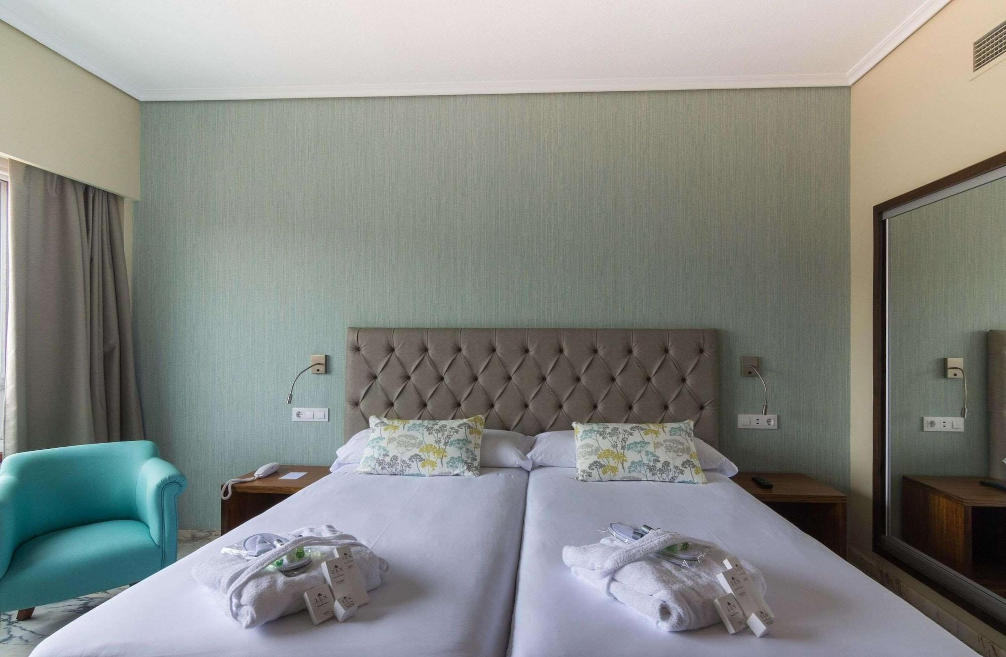 Hotel Bahia De 4*