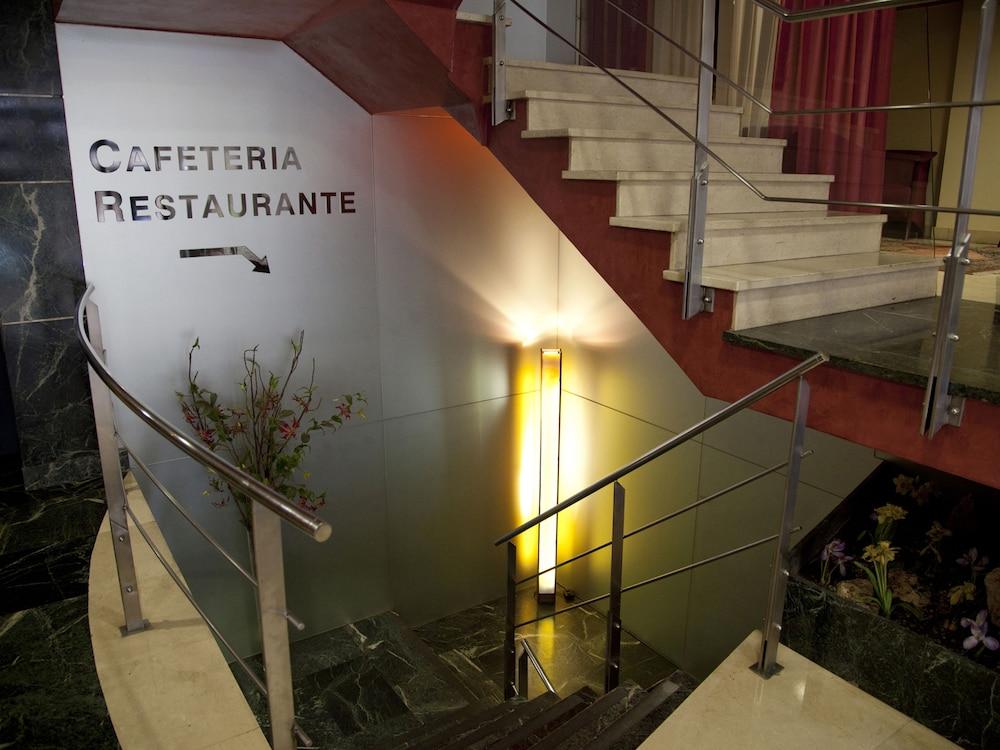 Sercotel Tres Luces Hotel