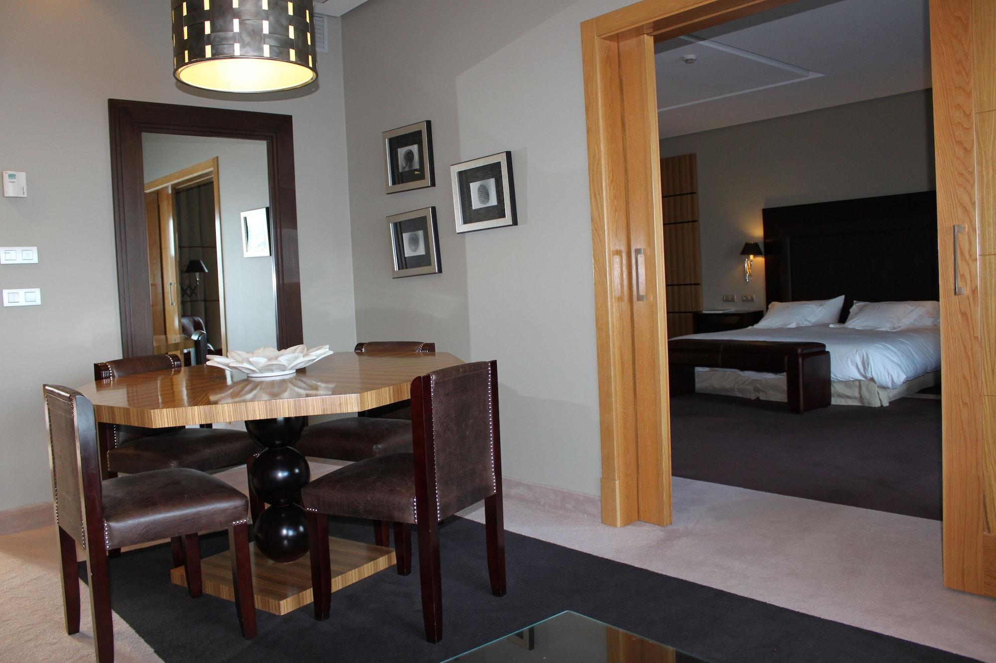 Pazo Escudos & Hotel 5*