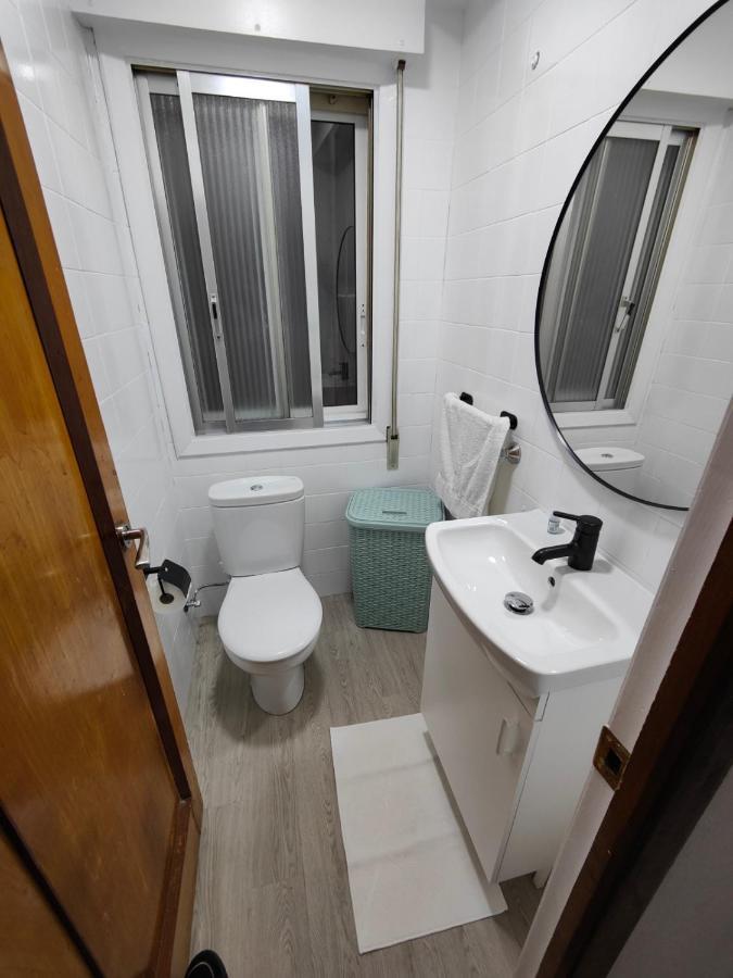 Traviesas, Manolo Martinez. Apartamento