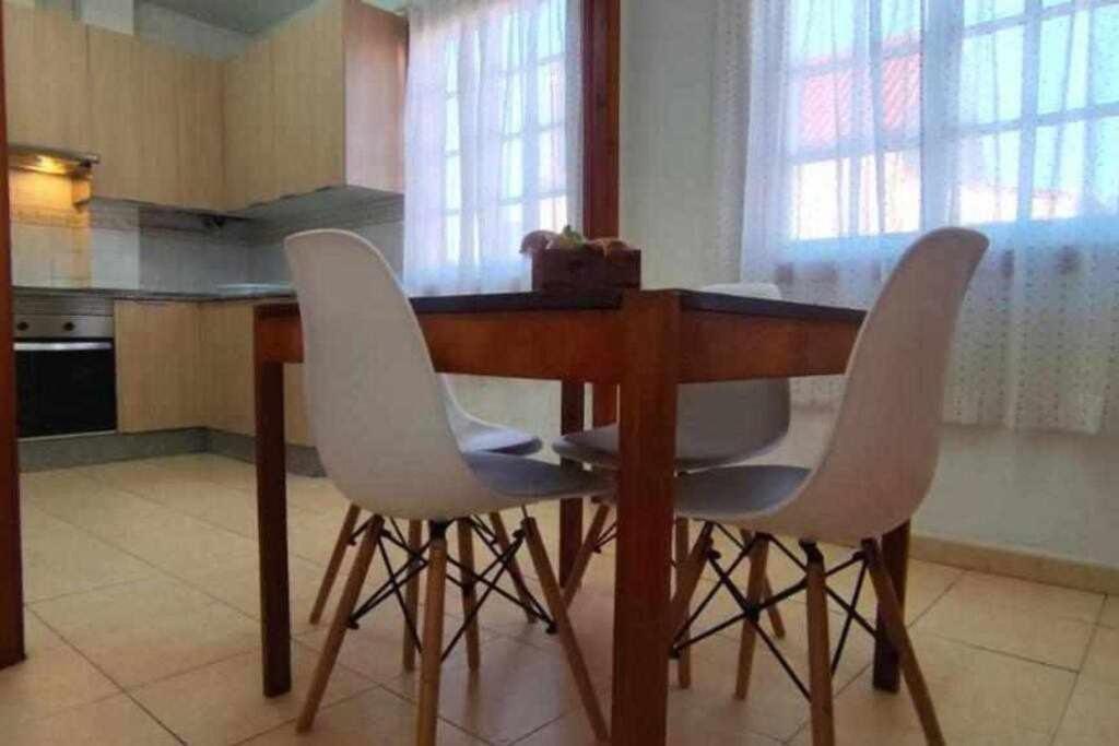 Casa Samil 1ª Planta Con Jardin Holiday home Vigo