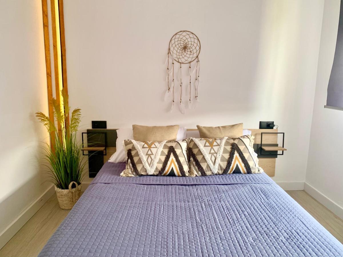 Grey House - Feel The Vibe Apartment *