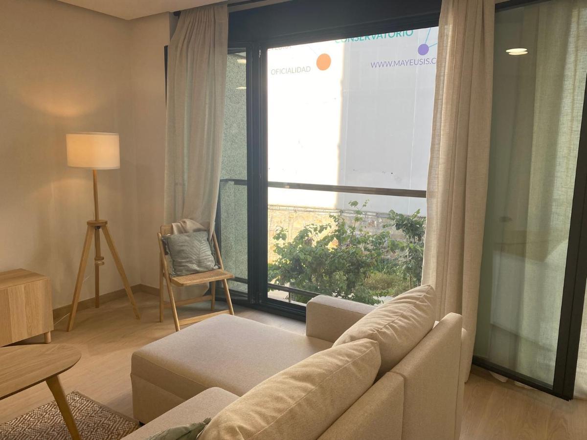 Apartment Move In Miragaia
